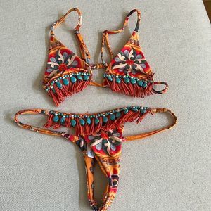 Andi Bagus bikini